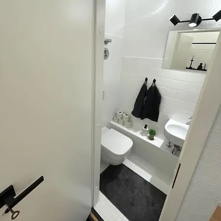 Panorama-perle Mit 101 M² Im Herzen Von Κολωνία