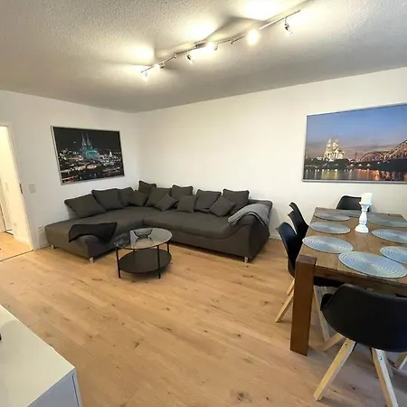 Panorama-perle Mit 101 M² Im Herzen Von Κολωνία